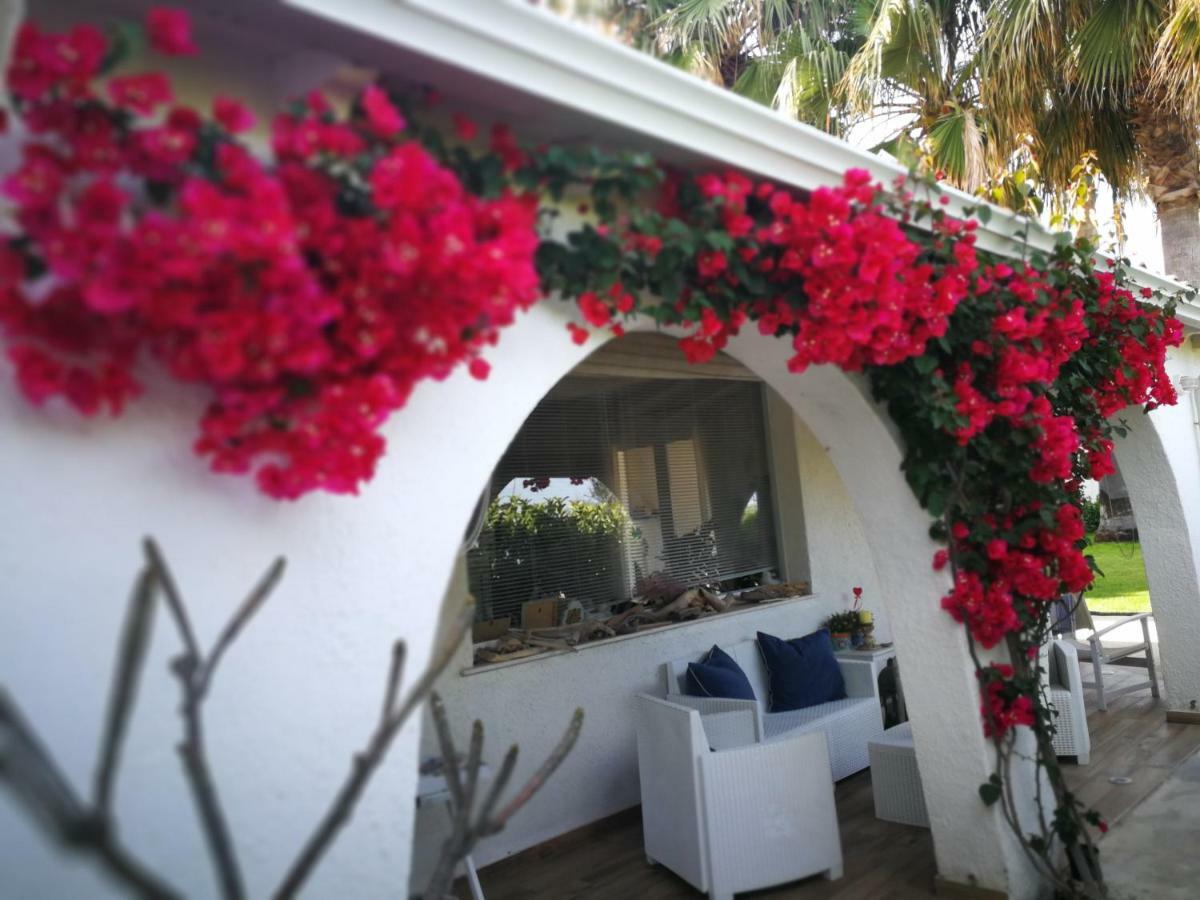 Bed and Breakfast La Casa Di Nina La Maddalena  Экстерьер фото