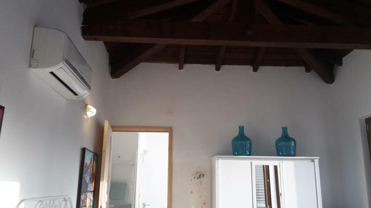 Bed and Breakfast La Casa Di Nina La Maddalena  Экстерьер фото